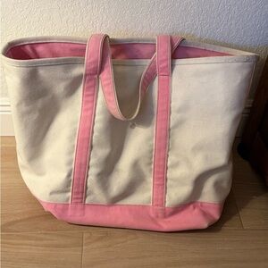 Lands’ End XL Canvass tote with monogram name Sam.